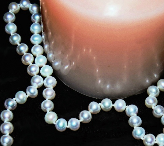 Candle and Pearls