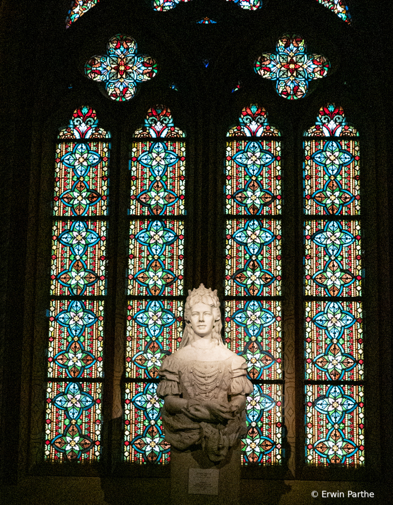 Stain glass windows in the Matthias church