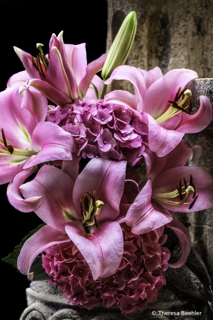 Flowers - Pink Lily Bouquet