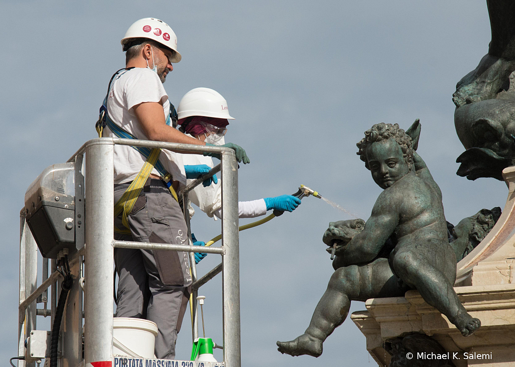 Cleaning Neptune in Bologna