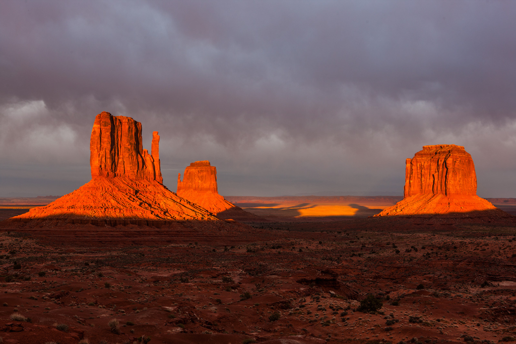 Monument Valley Sunrise, _DS37822