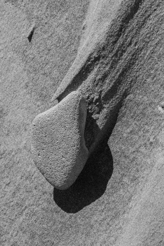 Rock on Sand, _DS34509