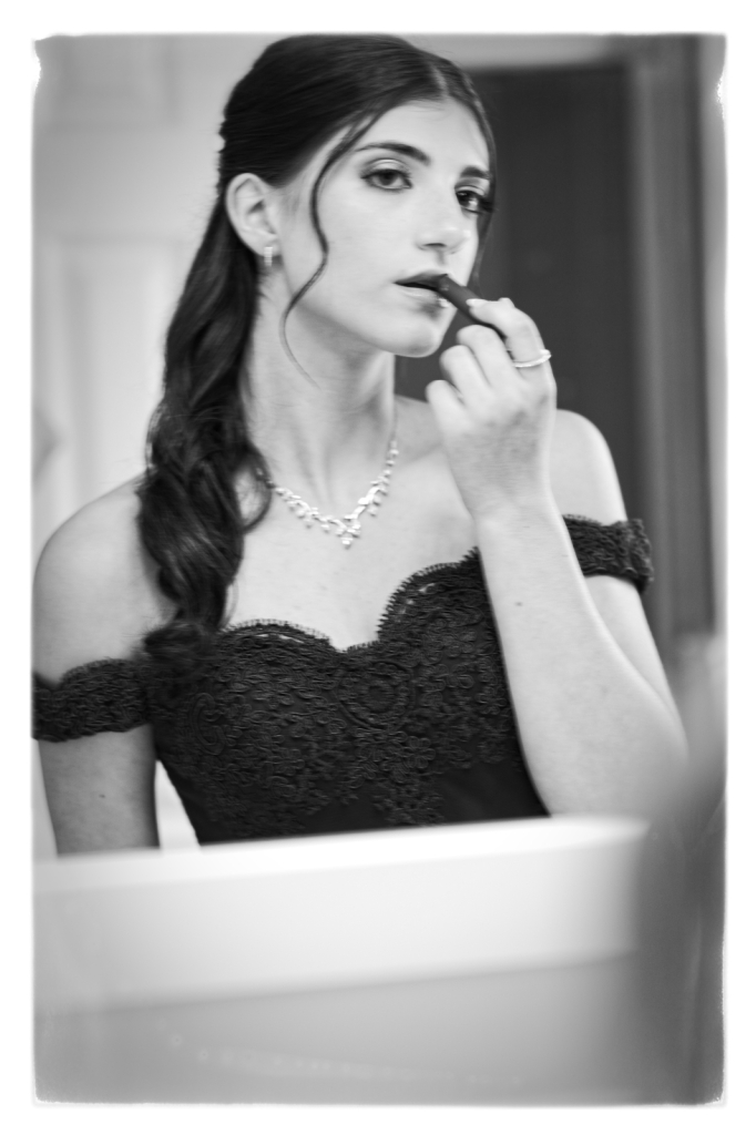 Primping in black and white