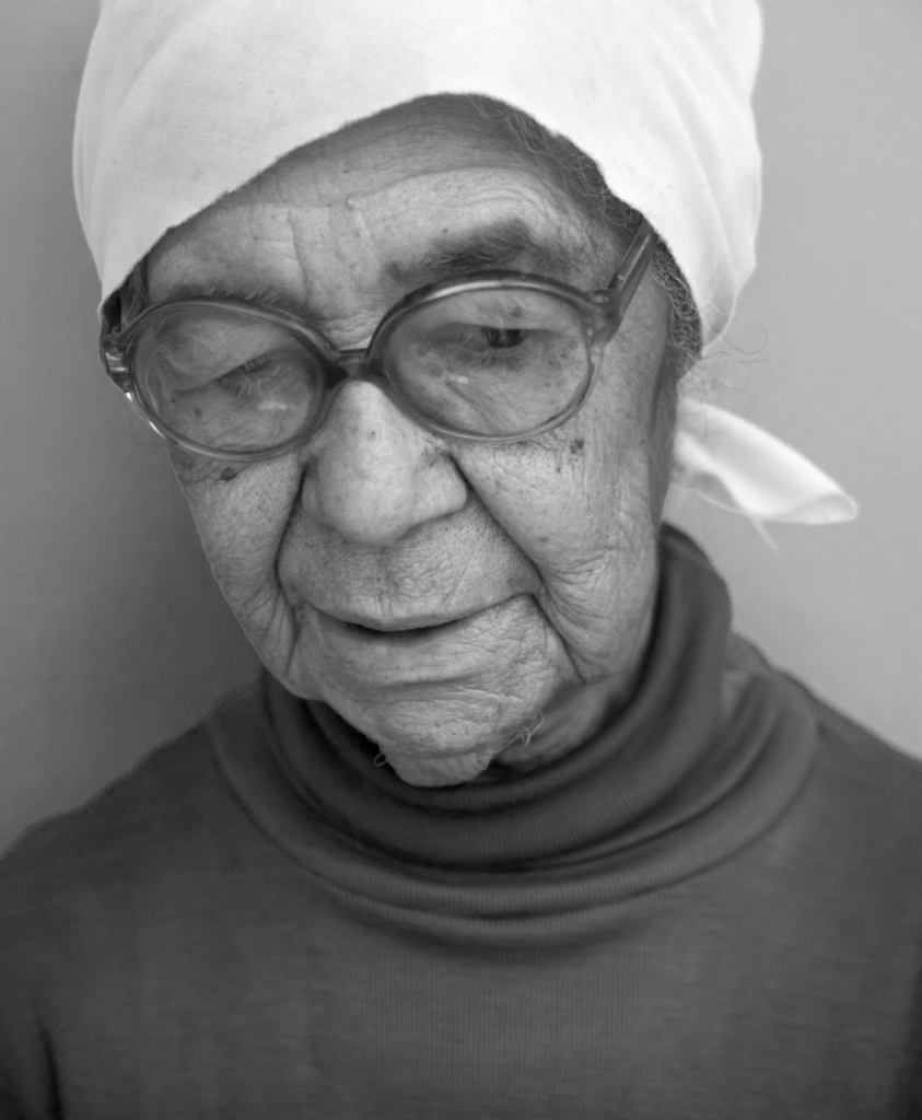 Old Lady, 908V1657