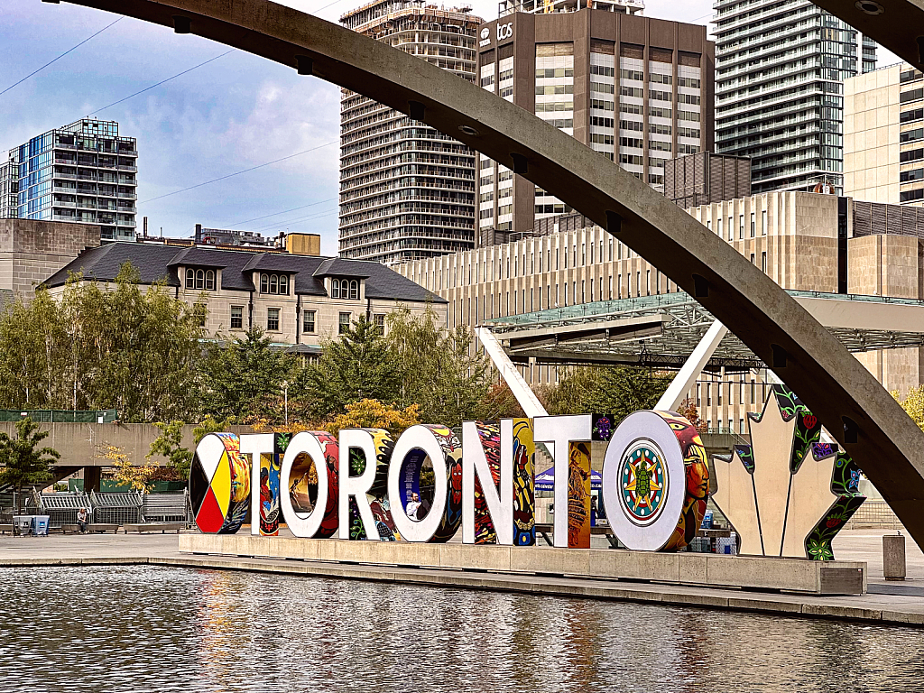 Signature Toronto photo spot