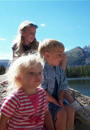 My 3 Kids and the Rocky Mts