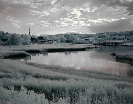 July 2002 Photo Contest Second Place Winner - Sheepscot Village