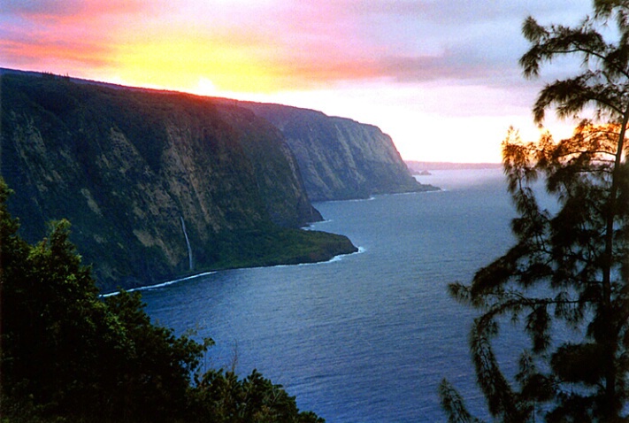 Waipio Sundown