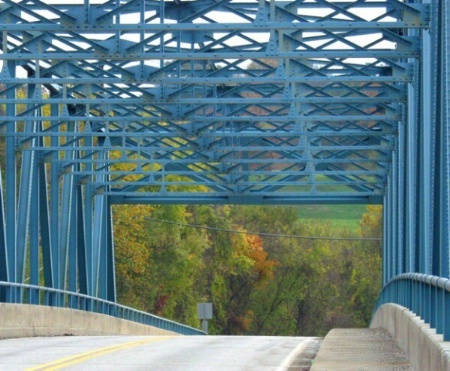 Fall bridge