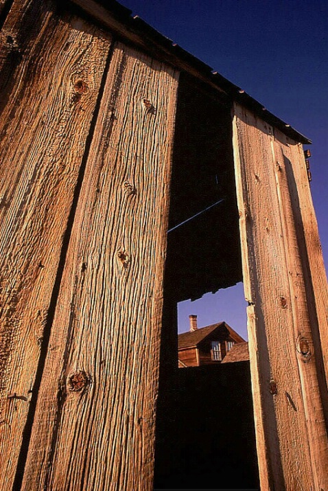 Bodie Frame - Wide-Angle