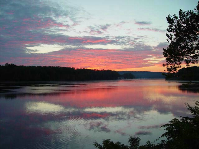 Dawn on the Connecticut river