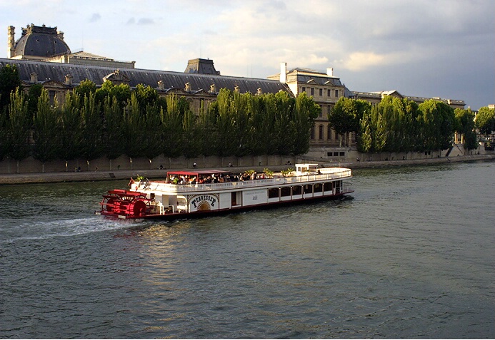 Tennessee Riverboat on the Seine