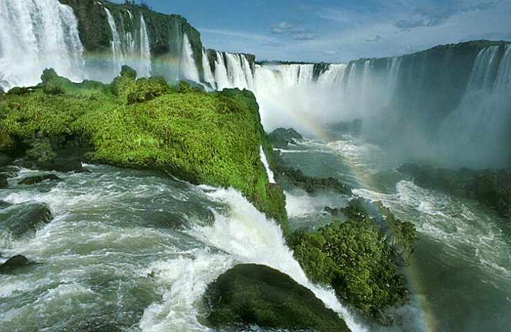 Rainbow over "Cataratas do Iguaçu"