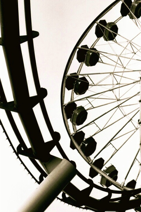 Roller Ferris Wheel - ID: 194597 © Mary B. McGrath