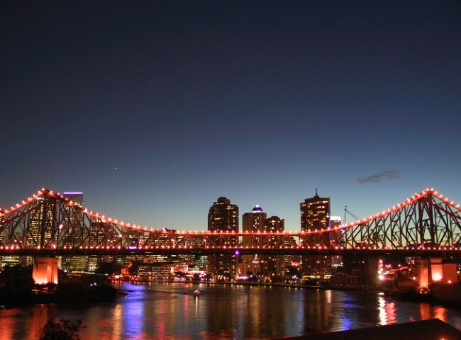 Brisbane by night