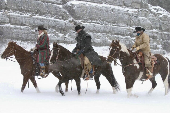 Ranchers in the Storm - ID: 692185 © Jim Miotke