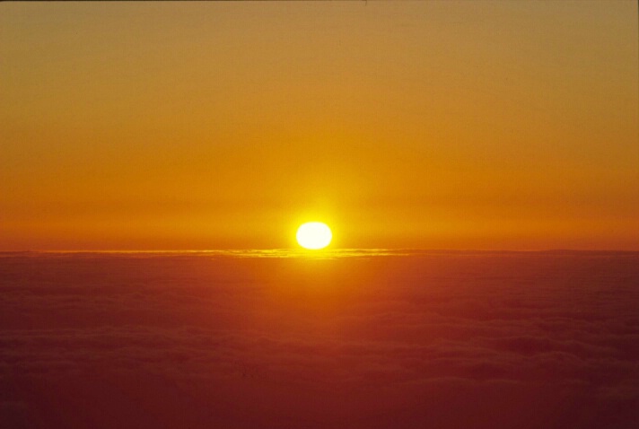 Haleakala Sunrise 2005 - ID: 718279 © Lamont G. Weide