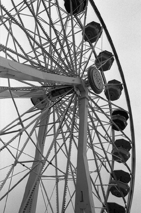 Ferris Wheel - ID: 726482 © Mary B. McGrath