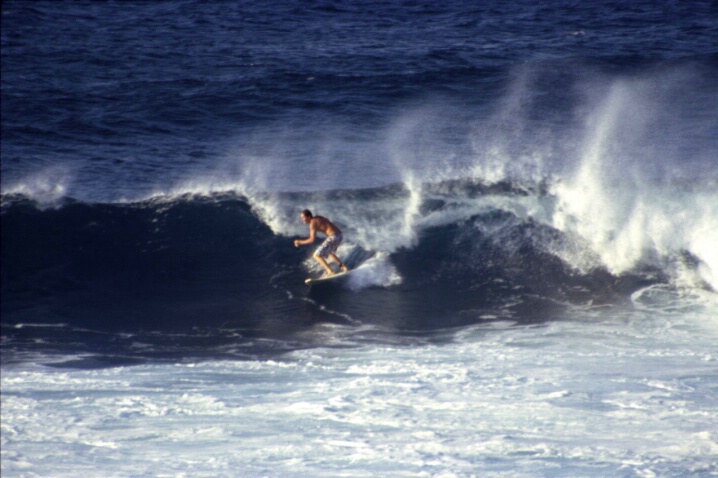 Surfing at Ho'okipa - ID: 726908 © Lamont G. Weide