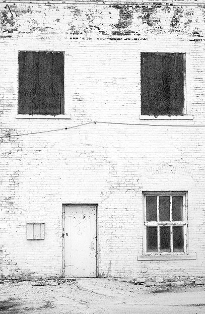 Abandoned Building - ID: 1650113 © John D. Jones