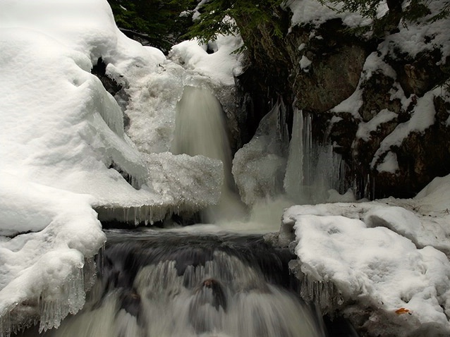 New Snow at Bear's Den Falls