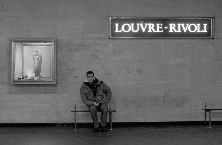 The Louvre-Rivoli Subway Stop - ID: 5971470 © John D. Jones