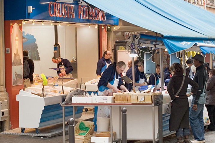 Fish Market in Montmartre  - ID: 5971504 © John D. Jones