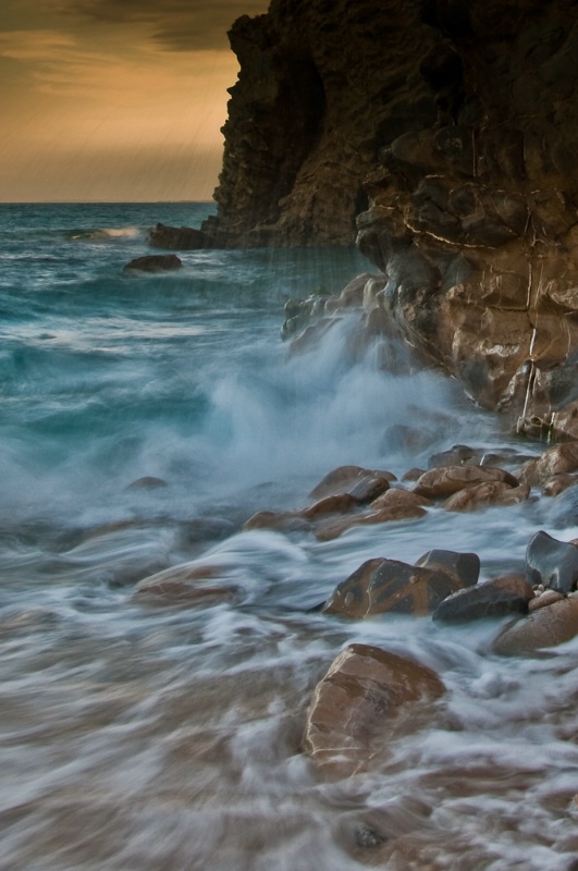 Sea v Rocks
