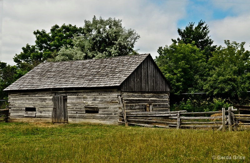 Barn in Fanshawe Pioneer Village - ID: 12578580 © Gerda Grice