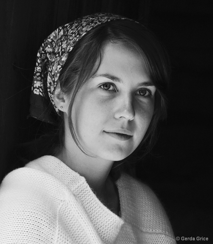 Young Pioneer Woman, Fanshawe Pioneer Village - ID: 12578584 © Gerda Grice