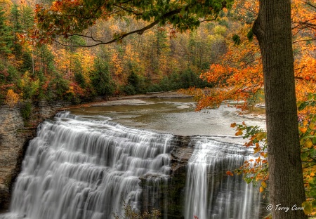 Another Autumn at the Middle Falls