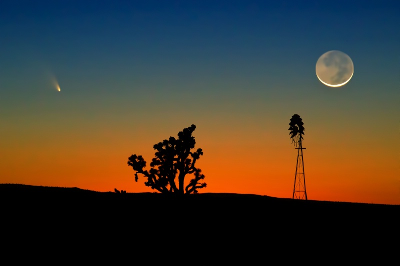 The Comet and The Moon