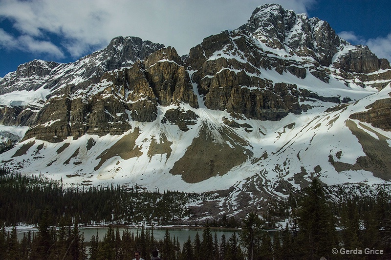 Rockies Rising Above a Lake - ID: 13952938 © Gerda Grice