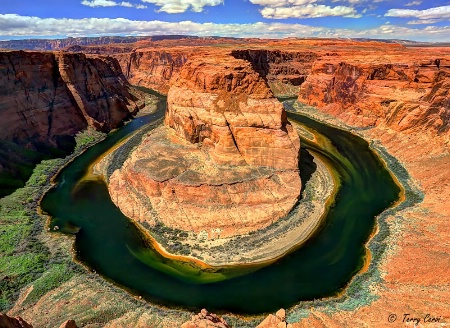 Hanging at Horseshoe Bend