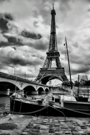 Eiffel Tower Paree