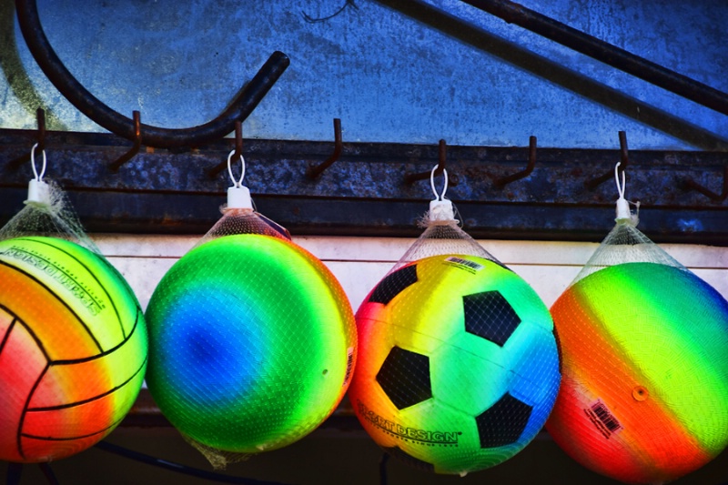 COLORFUL  BALLS