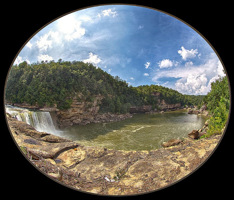 Cumberland Falls and River - ID: 15118774 © John D. Jones