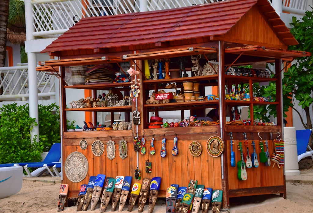 COLORFUL  SOUVENIRS