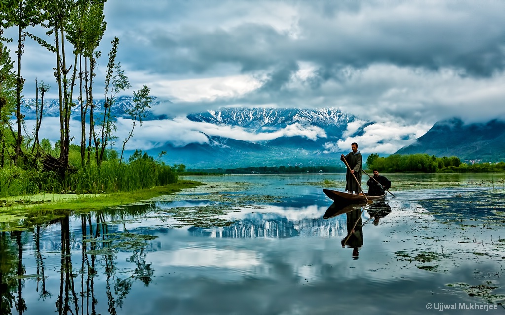 Nigeen Lake Reflections