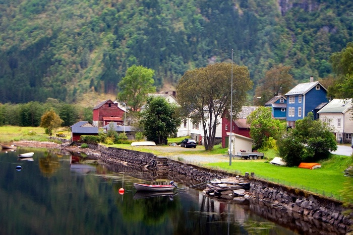 Village in Norway - ID: 15547255 © Ann H. Belus