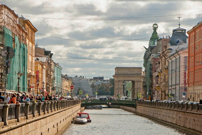 St Petersburg Canal - ID: 15547678 © Ann H. Belus