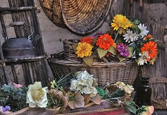 Flower Basket - ID: 15571802 © Ann H. Belus