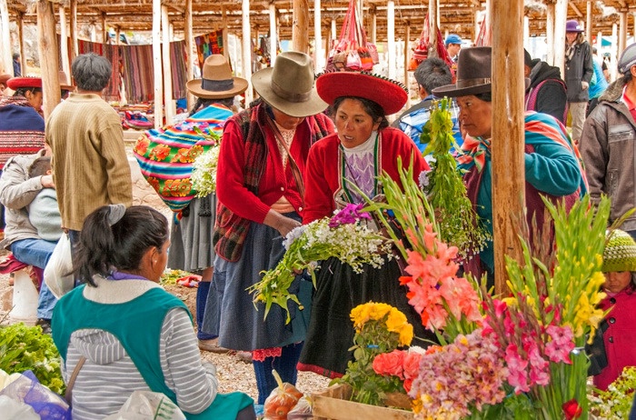 Farmers Market - ID: 15572428 © Ann H. Belus