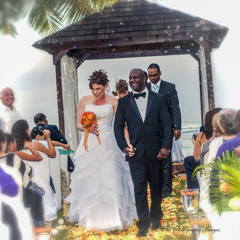 Mr & Mrs - ID: 15783083 © Robert/Donna Green