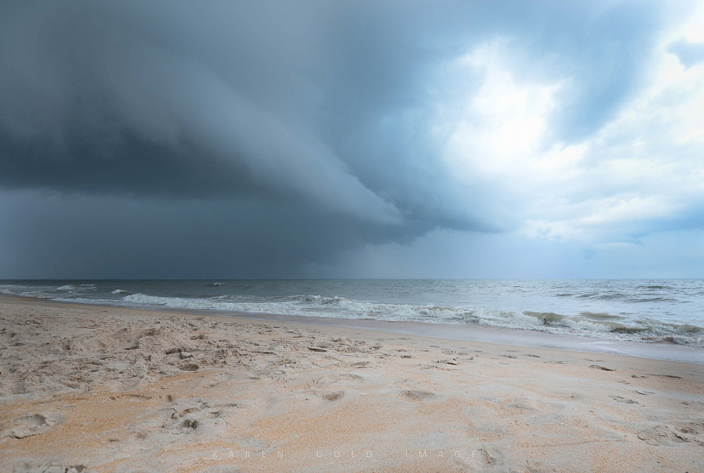 Storm is Rolling In