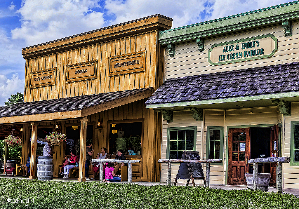 Spring Shopping - ID: 15725314 © Candice C. Calhoun