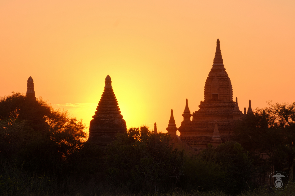 Golden moment of Bagan.