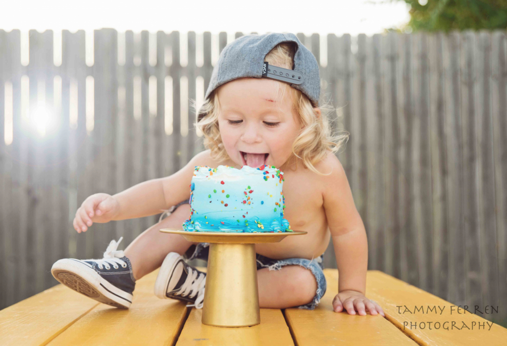 ~~  KyKy and his CakeCake  ~~