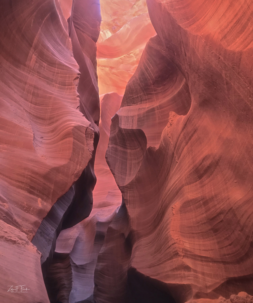 Lower Antelope Canyon - ID: 15737656 © Zelia F. Frick