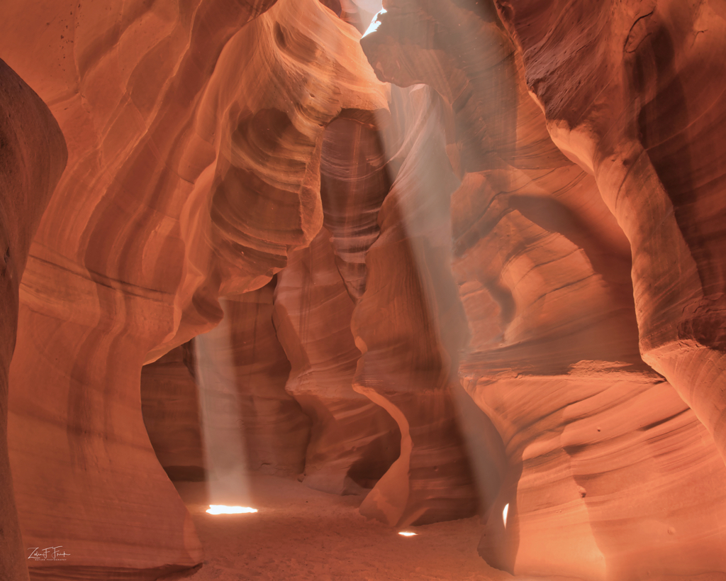 Upper Antelope Canyon - Main Chamber - ID: 15737672 © Zelia F. Frick